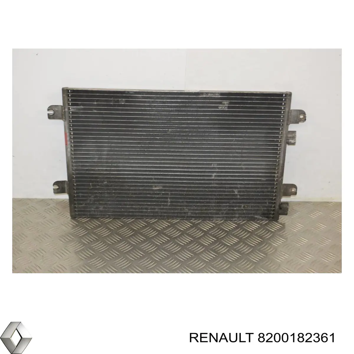 Compre 8200182361 Renault (RVI) Radiador de aparelho de ar condicionado