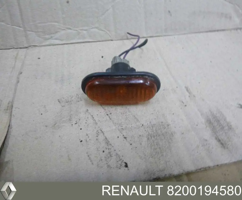 Compre 8200194580 Renault (RVI) Luz intermitente no pára-lama