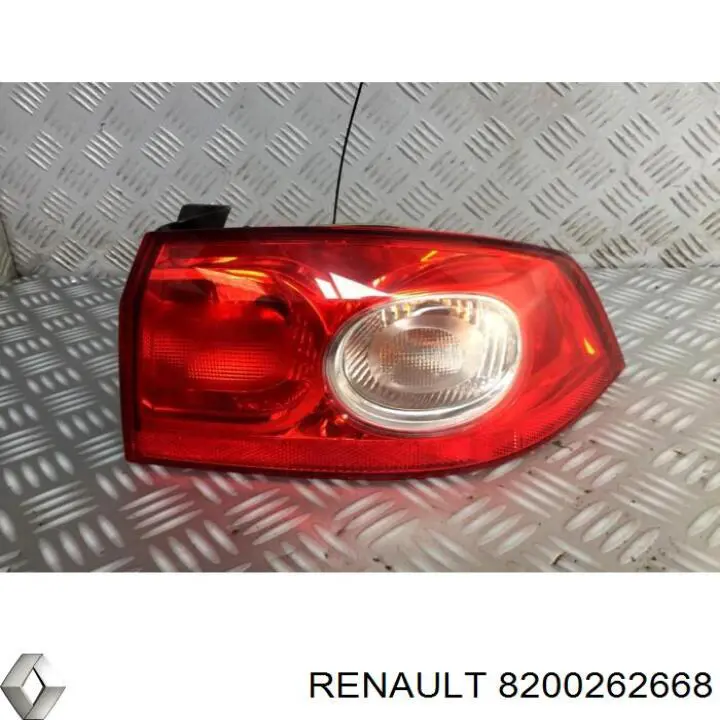 Lanterna traseira direita externa Renault (RVI) 8200262668 preço, a partir de 73,34 USD