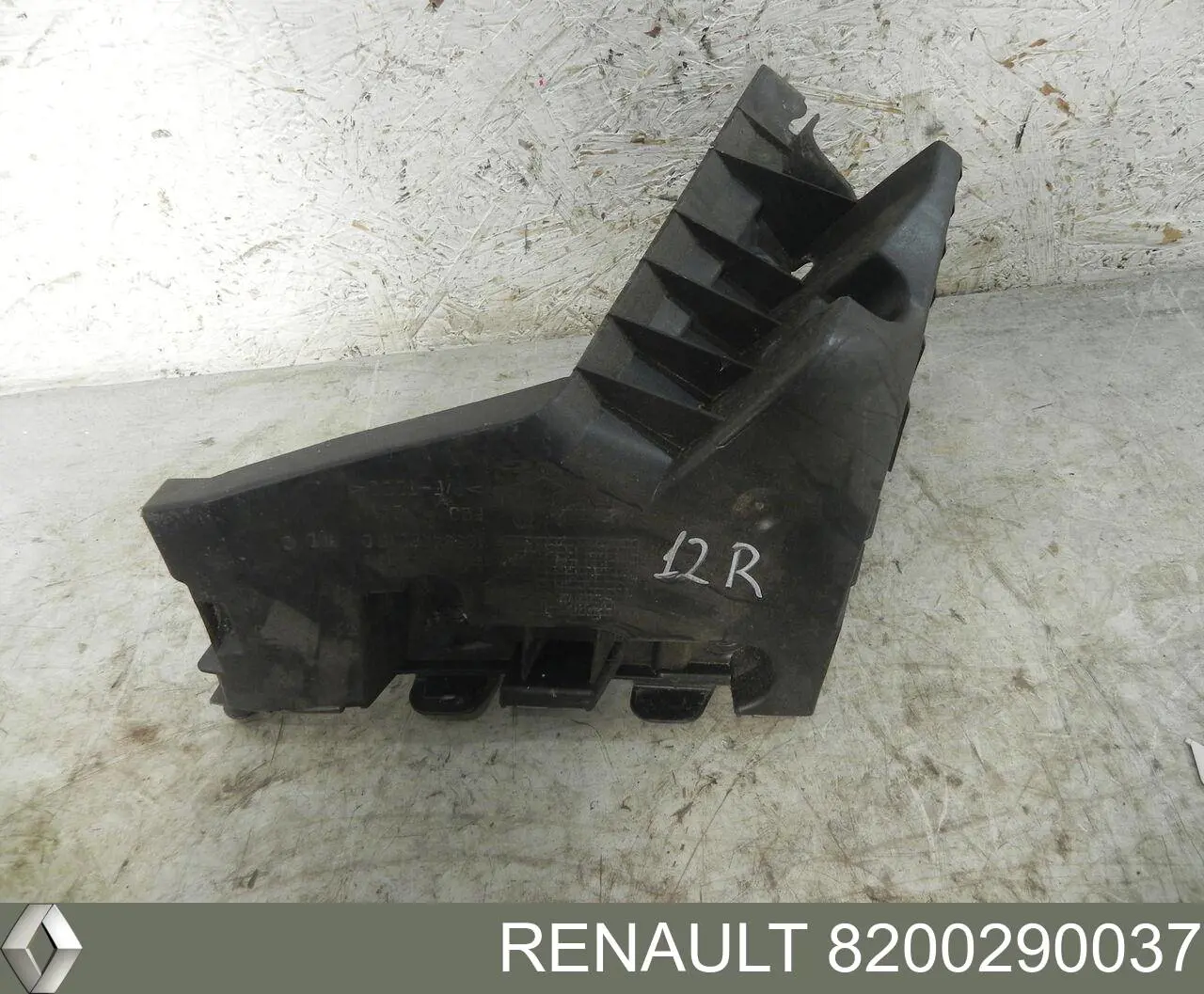 8200290037 Renault (RVI) Consola esquerda do pára-choque traseiro