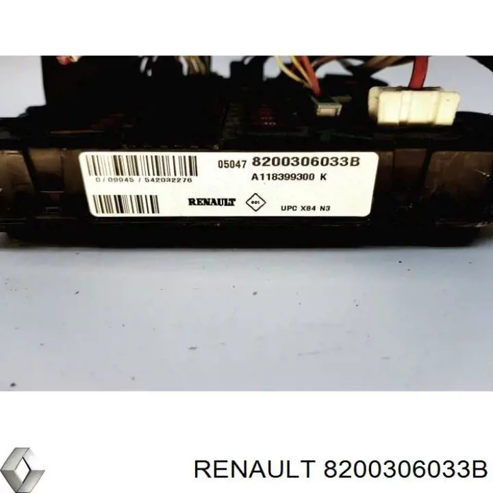 Unidade de dispositivos de segurança 8200306033B Renault (RVI)