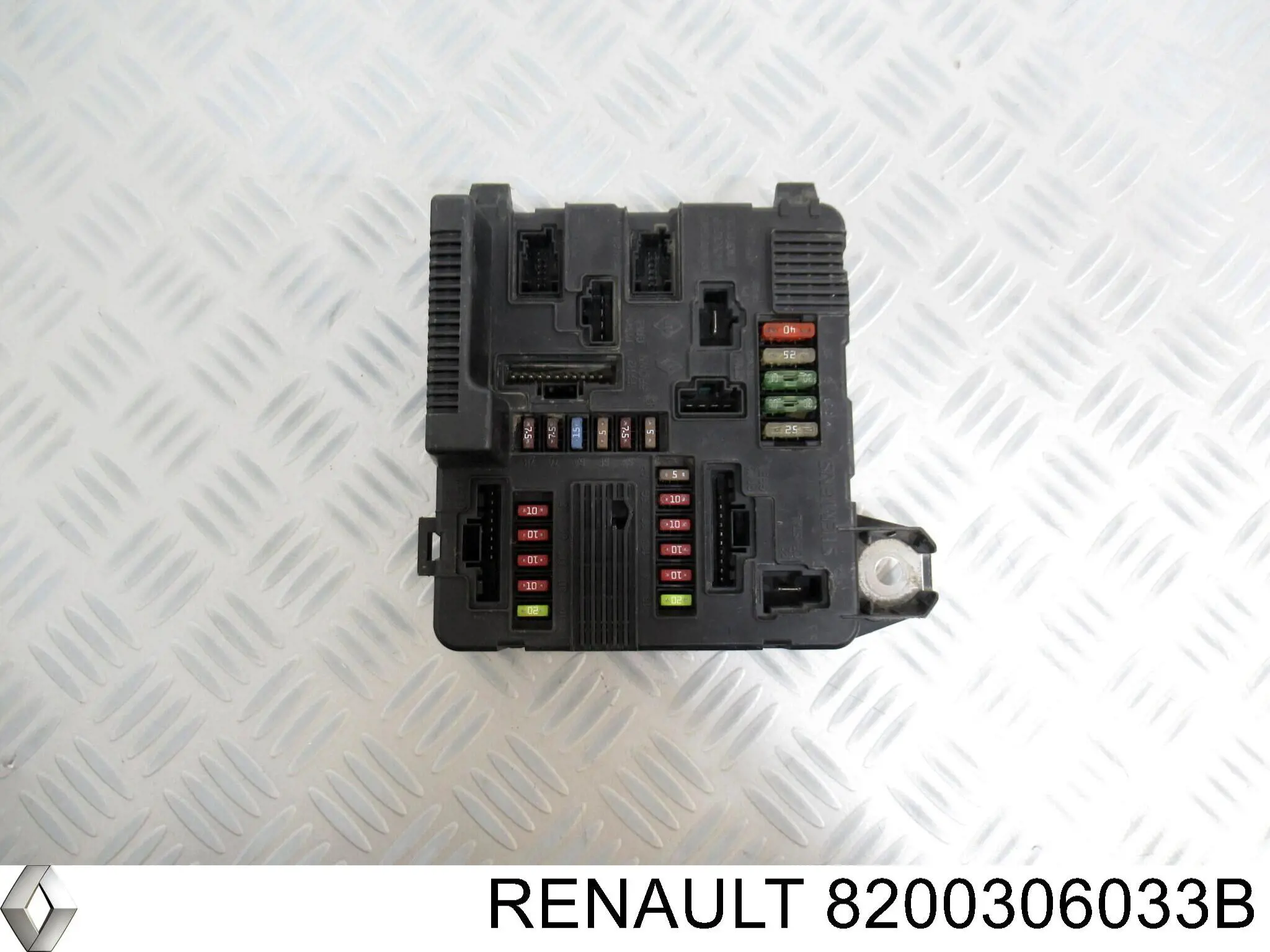 Unidade de dispositivos de segurança Renault (RVI) 8200306033B preço, a partir de 121,09 USD
