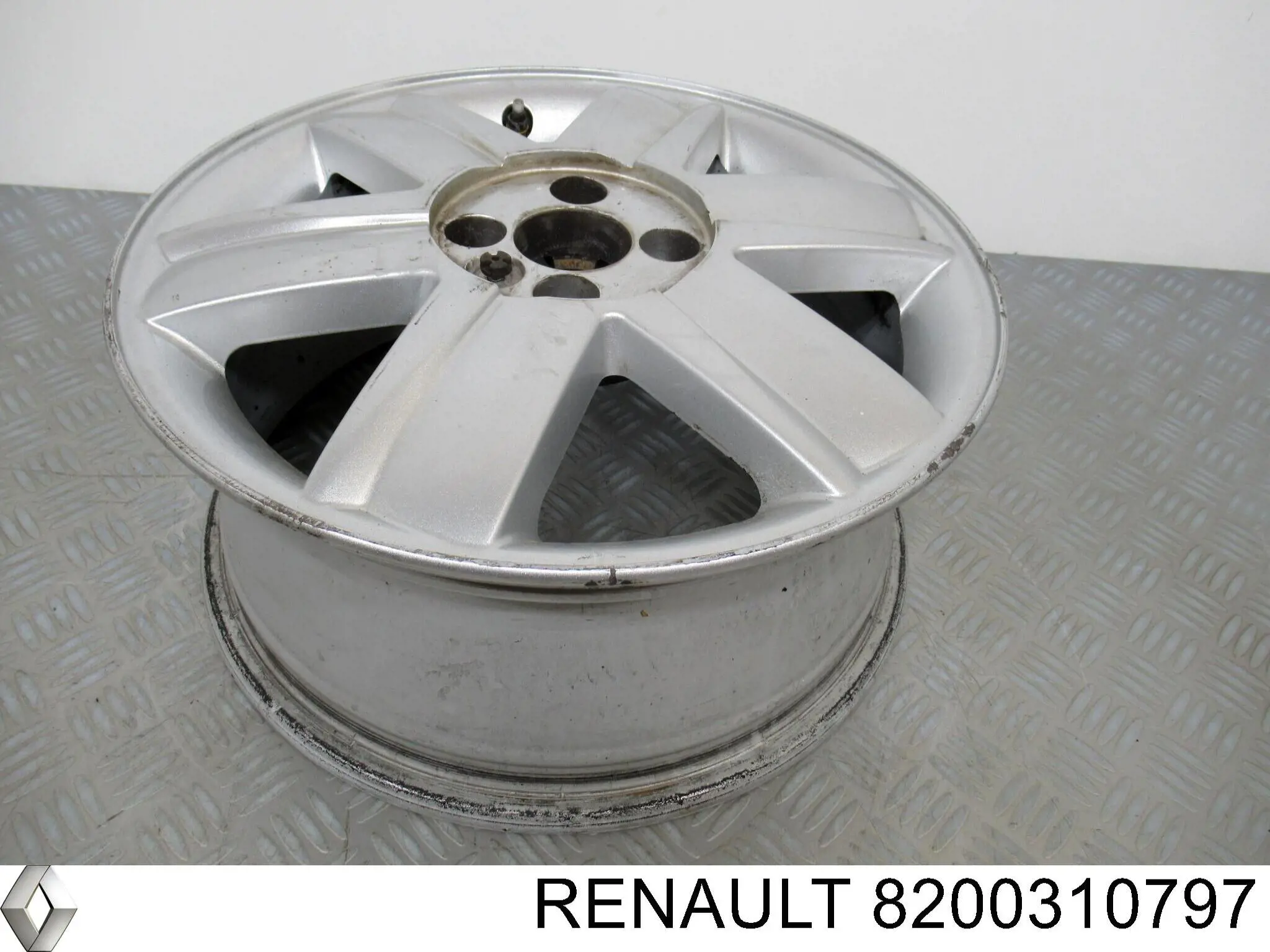  Renault (RVI) 8200310797 preço, a partir de 94,72 USD