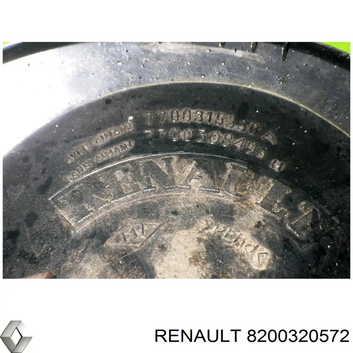 8200320572 Renault (RVI) Gargalo de enchimento do tanque de combustível