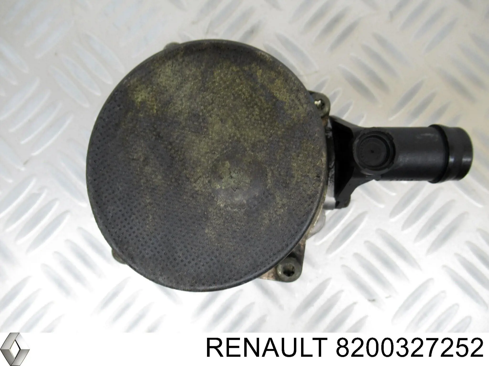 Compre 8200327252 Renault (RVI) Bomba a vácuo