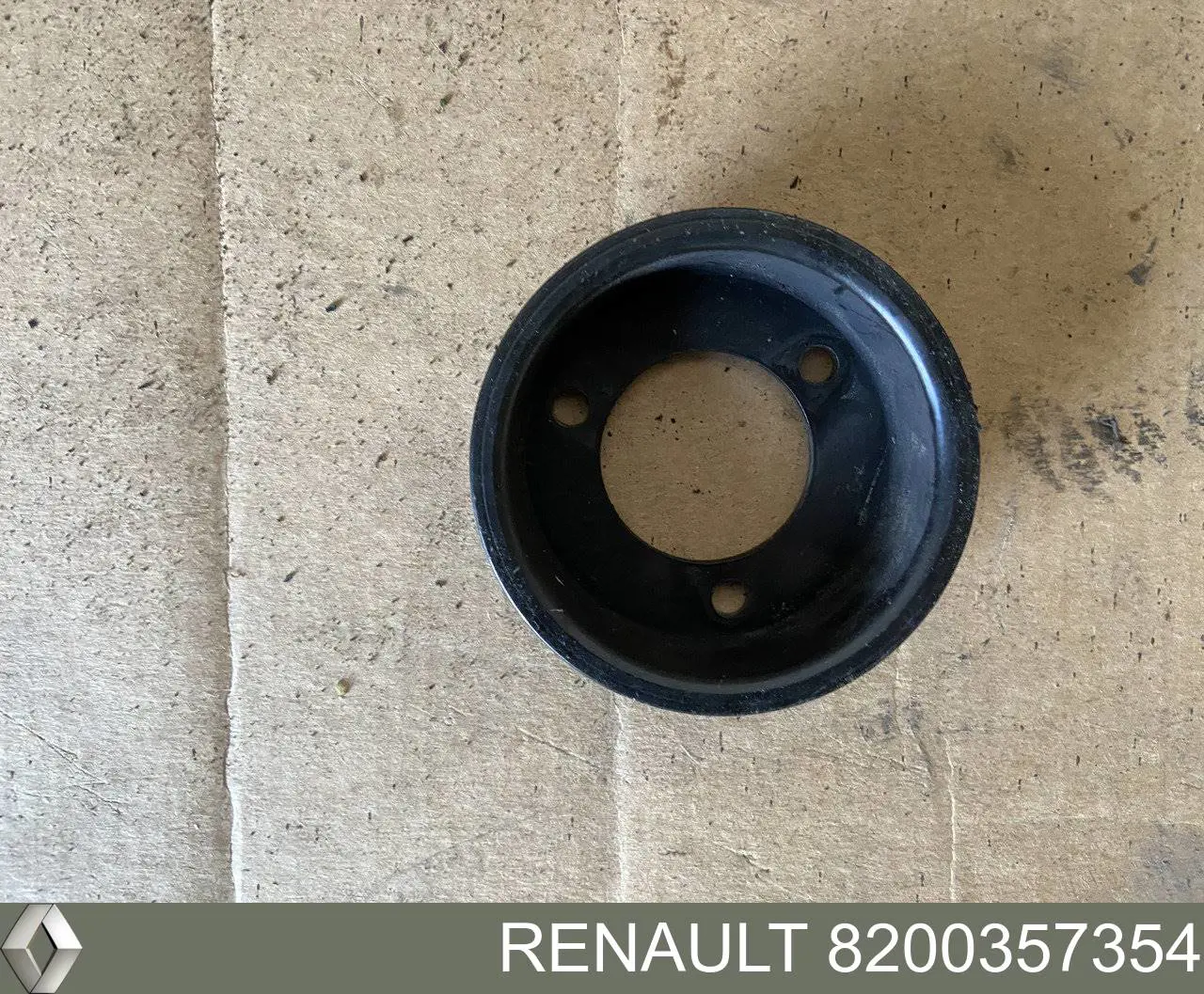 Compre 8200357354 Renault (RVI) Polia da bomba de água