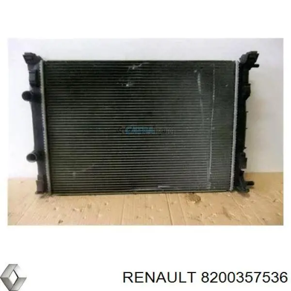 Compre 8200357536 Renault (RVI) Radiador de esfriamento de motor