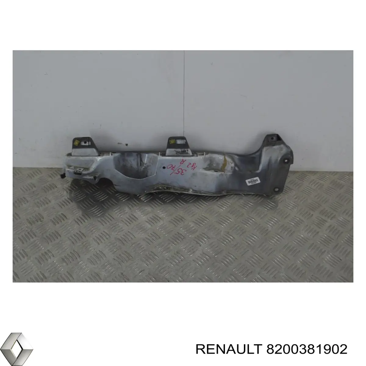 Consola superior de fixação do pára-lama dianteiro direito Renault (RVI) 8200381902 preço, a partir de 64,81 USD