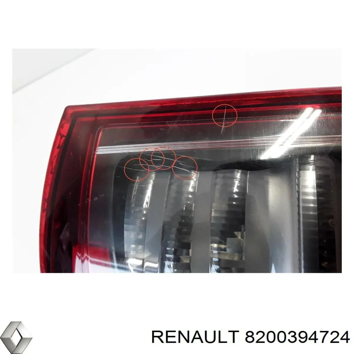 8200394724 Renault (RVI) Lanterna traseira direita