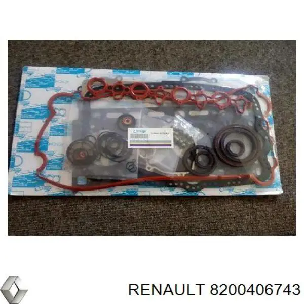 8200406743 Renault (RVI) Vedante de cabeça de motor (CBC)