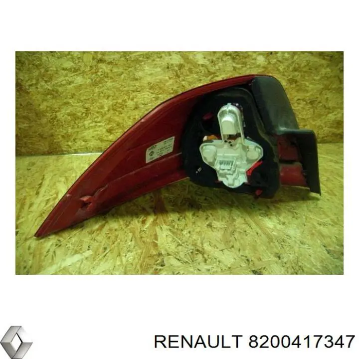Compre 8200417347 Renault (RVI) Lanterna traseira direita