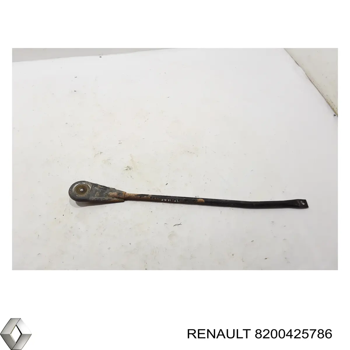 8200425786 Renault (RVI) Barra Panhard dianteira/inferior