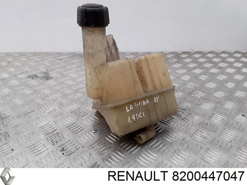 8200447047 Renault (RVI) Tanque de expansão do sistema de esfriamento
