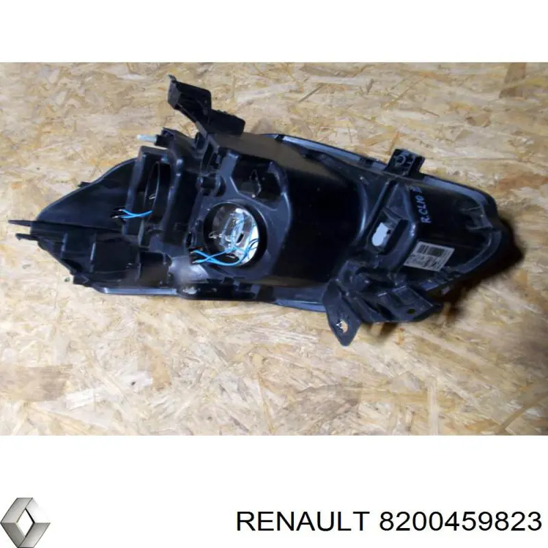 Luz direita 8200459823 Renault (RVI)