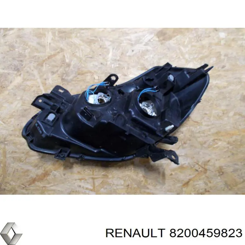 Luz direita Renault (RVI) 8200459823 preço, a partir de 122,58 USD