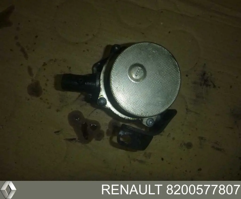 8200577807 Renault (RVI) Bomba a vácuo