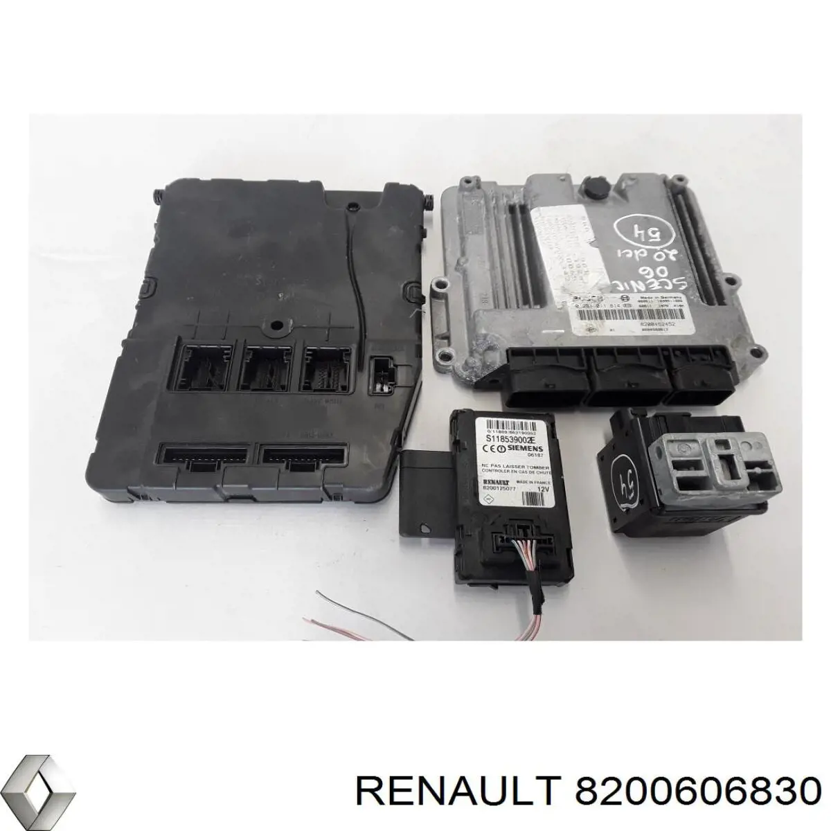 Compre 8200606830 Renault (RVI) Unidade de dispositivos de segurança