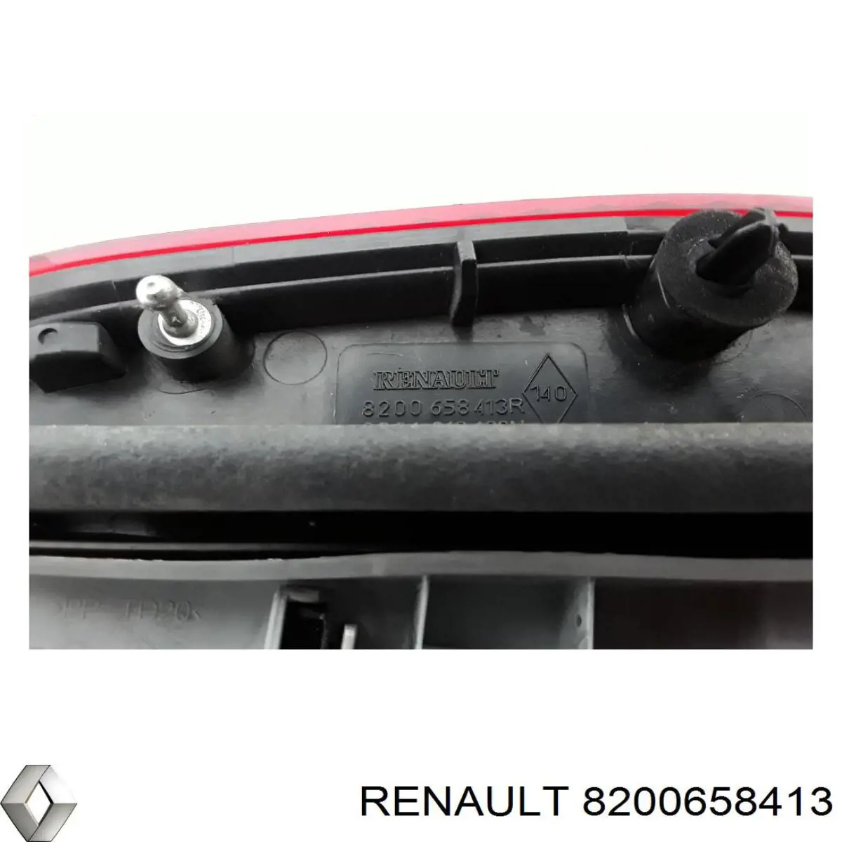 Compre 8200658413 Renault (RVI) Lanterna traseira direita