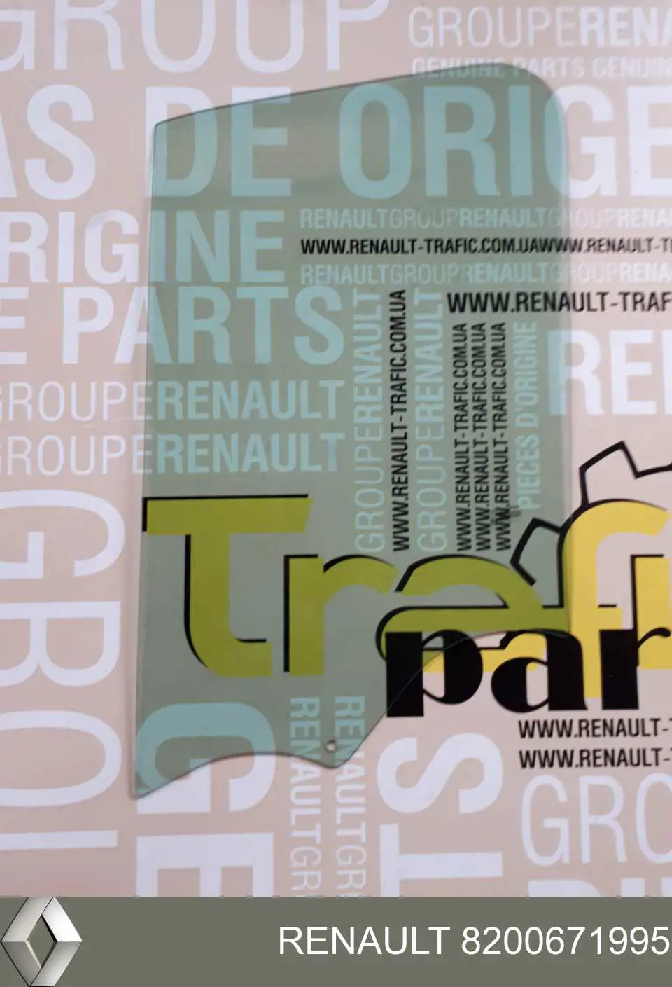 Compre 803015239R Renault (RVI) Vidro da porta dianteira esquerda