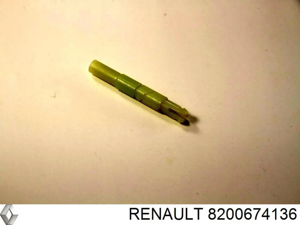 Compre 8200674136 Renault (RVI) Roda dentada propulsada de velocímetro