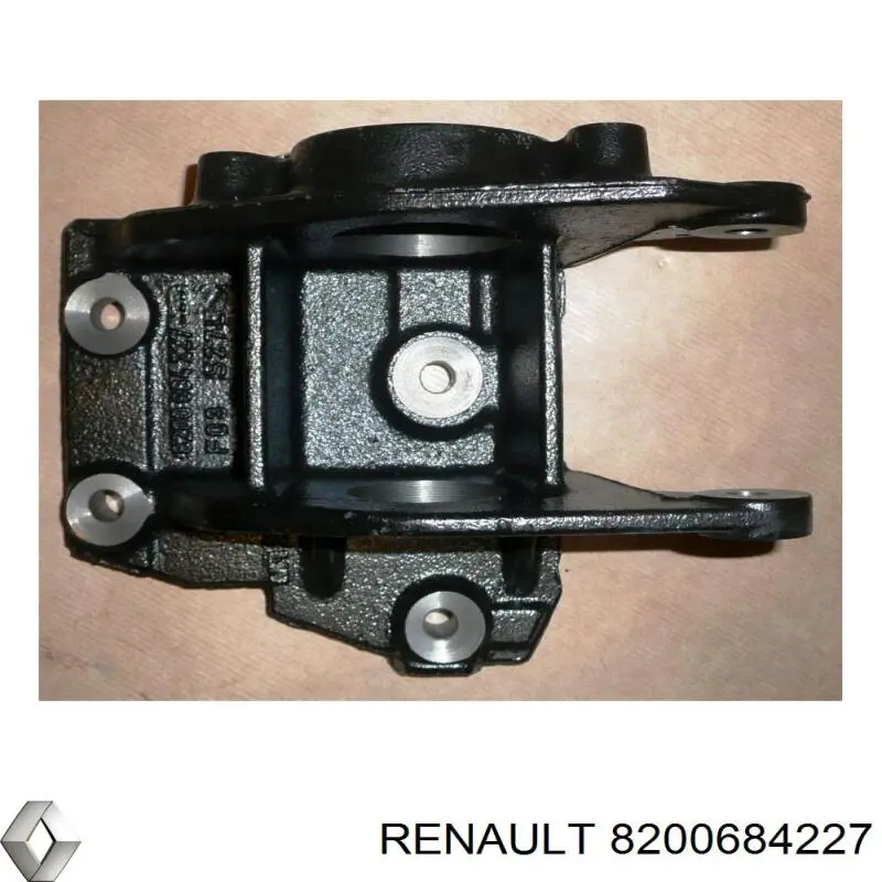 Compre 8200684227 Renault (RVI) Suporte de rolamento suspenso do semieixo dianteiro