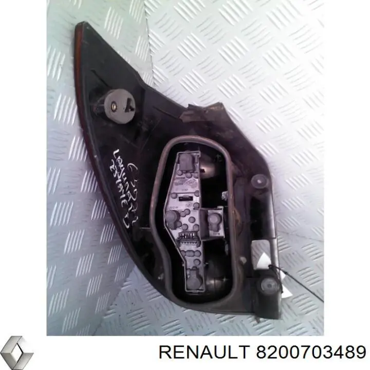 Lanterna traseira direita Renault (RVI) 8200703489 preço, a partir de 52,78 USD