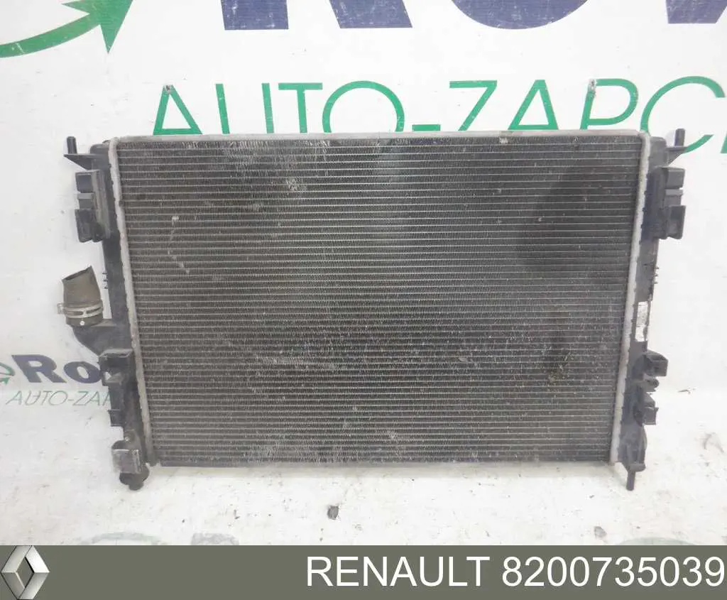 Compre 8200735039 Renault (RVI) Radiador de esfriamento de motor
