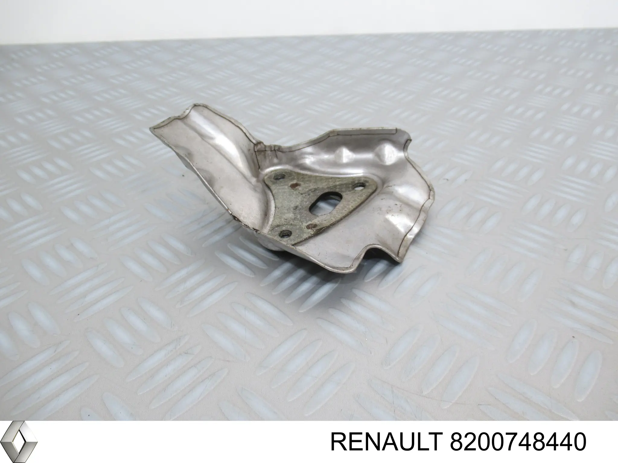 8200748440 Renault (RVI) Proteção (tela térmica) de tubo coletor de escape