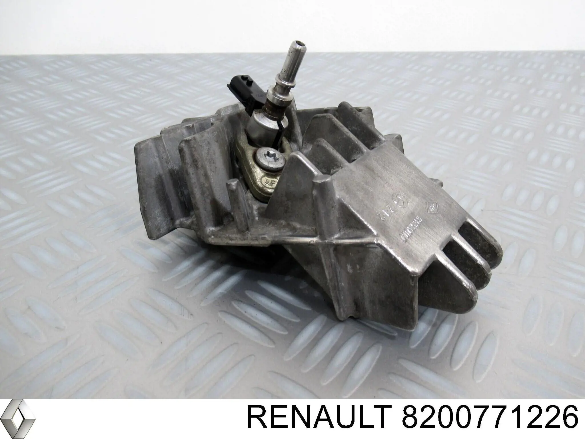 Consola de fixação do injetor Nissan/Infiniti 8200771226 preço, a partir de 66,52 USD