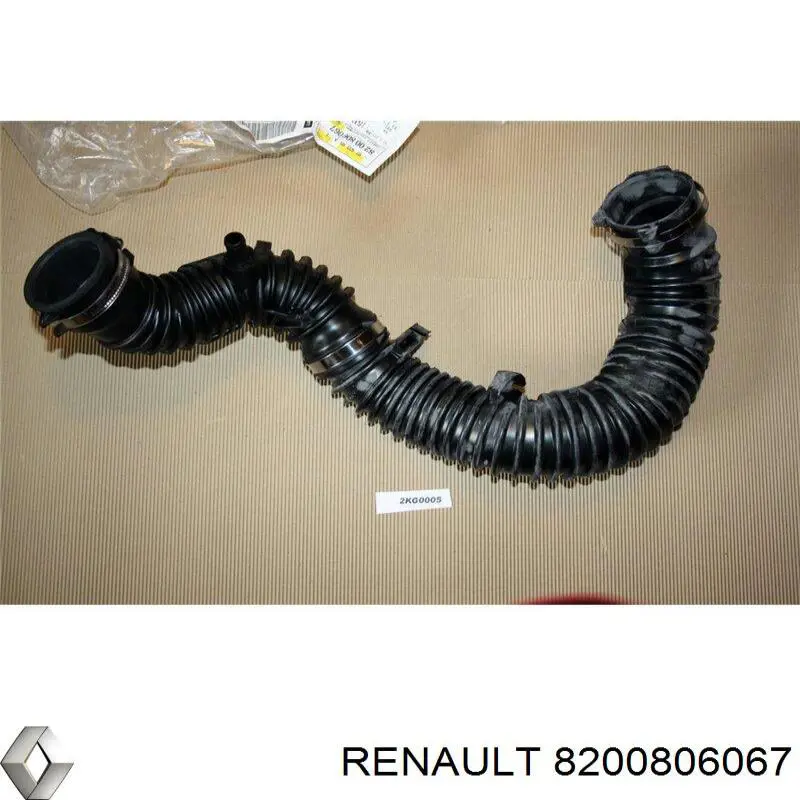 8200806067 Renault (RVI) Cano derivado de ar, saída de filtro de ar
