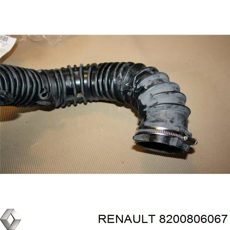 Cano derivado de ar, saída de filtro de ar Renault (RVI) 8200806067 preço, a partir de 78,32 USD