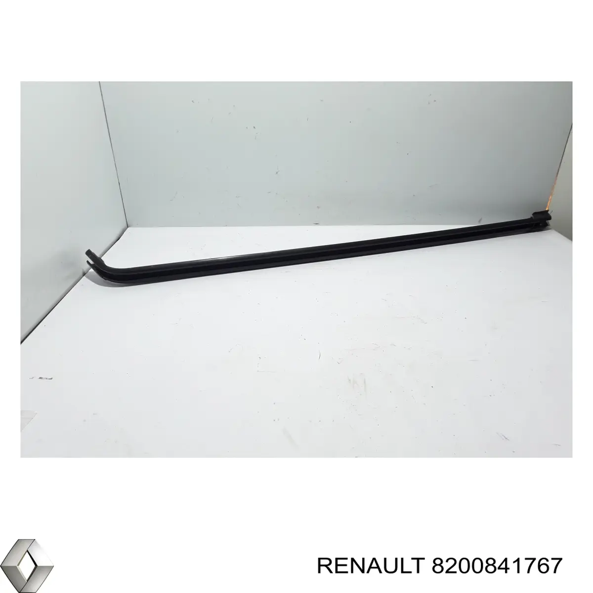 Carril central direito de guia da porta deslizante Renault (RVI) 8200841767 preço, a partir de 49,07 USD