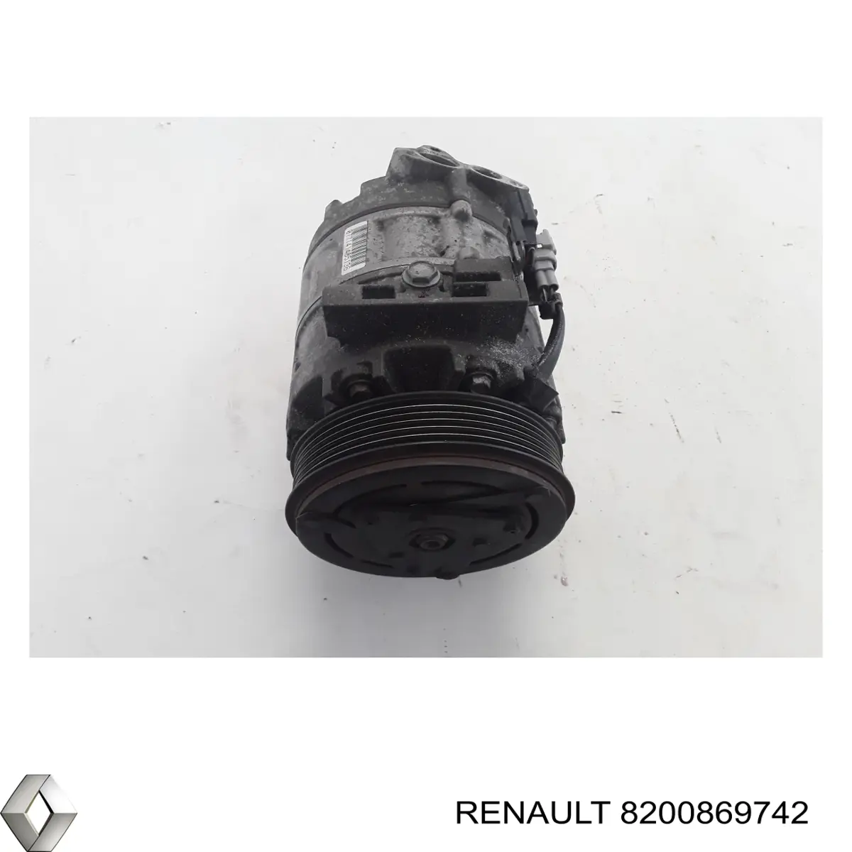 Compre 8200869742 Renault (RVI) Compressor de aparelho de ar condicionado