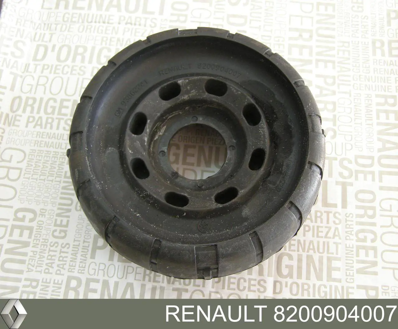Compre 8200904007 Renault (RVI) Suporte de amortecedor dianteiro