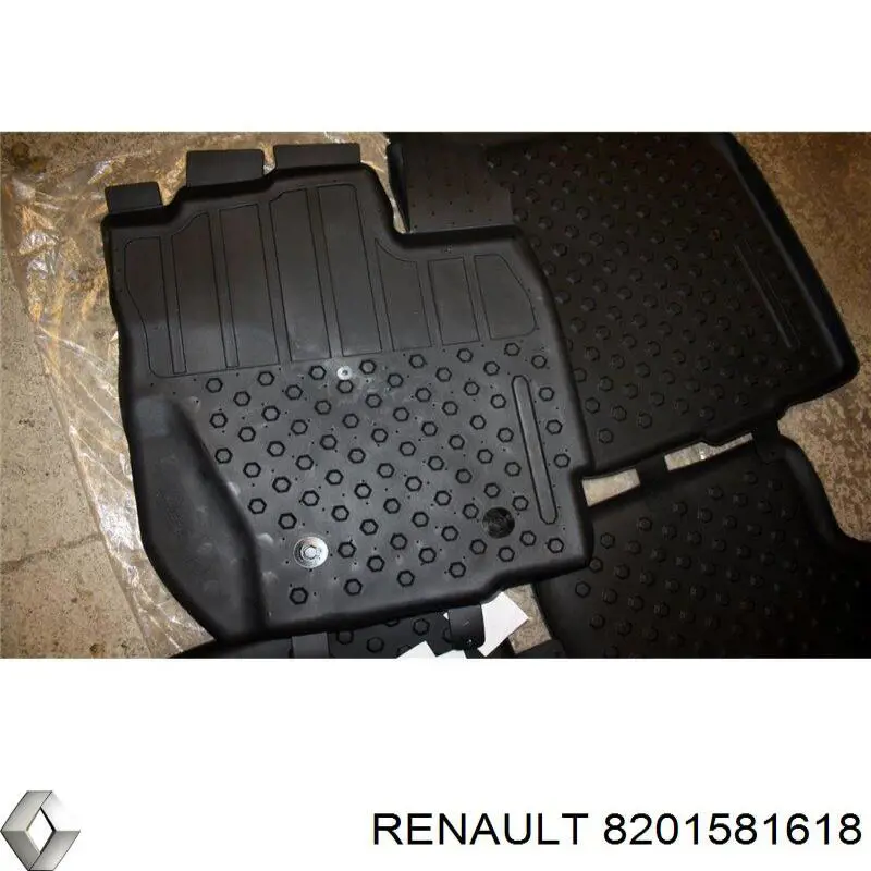Tapetes dianteiros + traseiros, kit para Renault DUSTER I HS