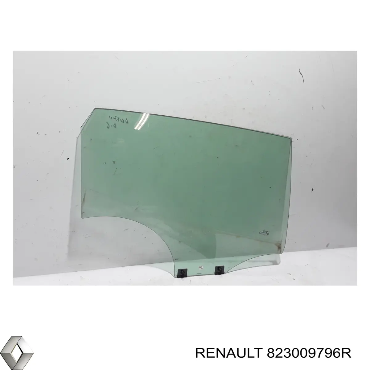 Vidro da porta traseira direita Renault (RVI) 823009796R preço, a partir de 117,68 USD