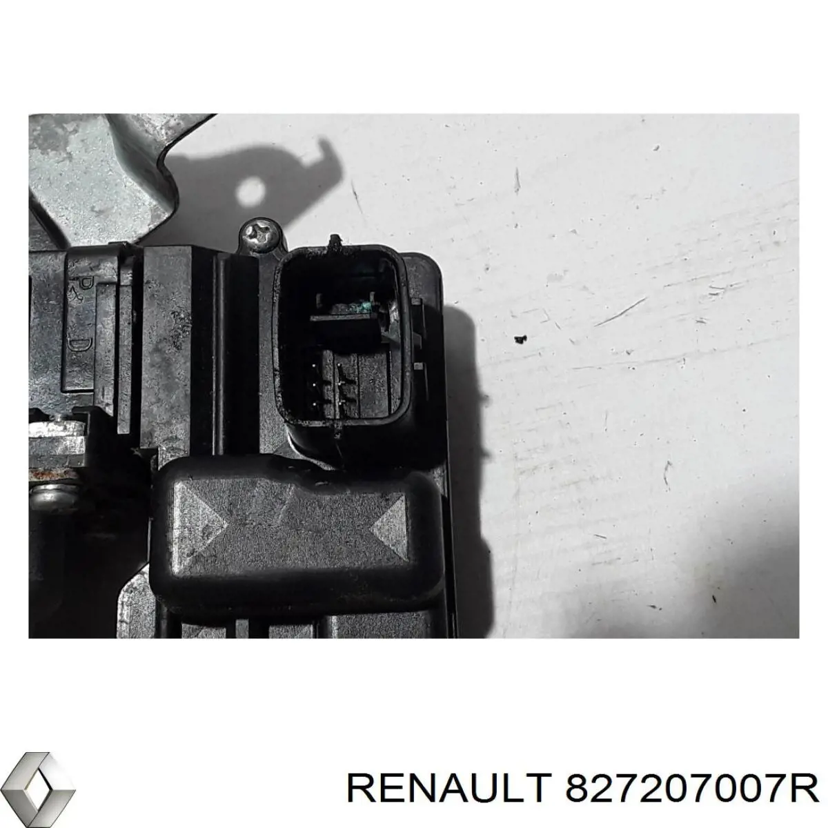 827207007R Renault (RVI) Mecanismo de acionamento de vidro da porta traseira direita