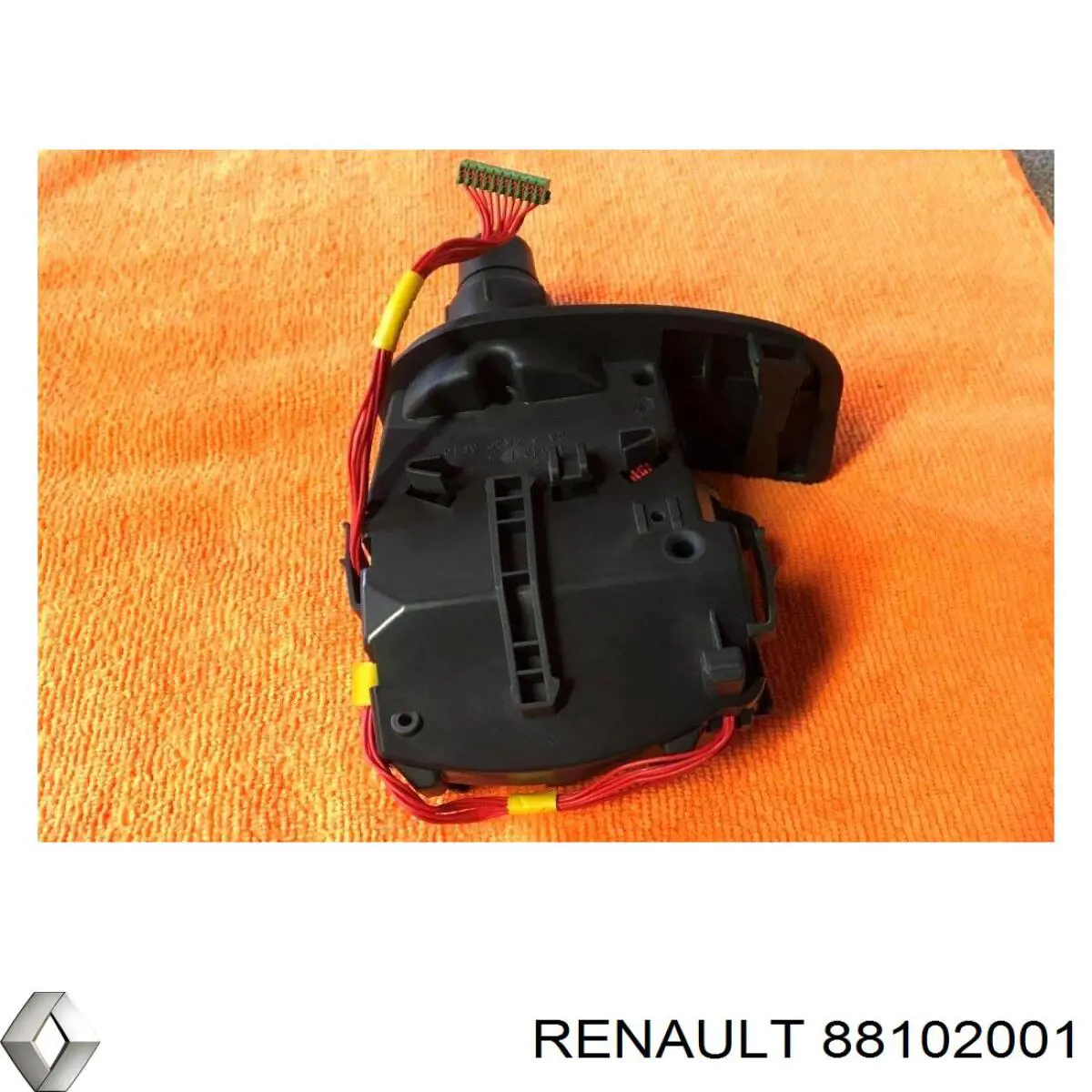 88102001 Renault (RVI) Comutador esquerdo instalado na coluna da direção
