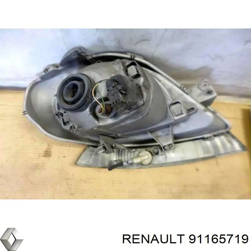 Luz esquerda Renault (RVI) 91165719 preço, a partir de 72,36 USD