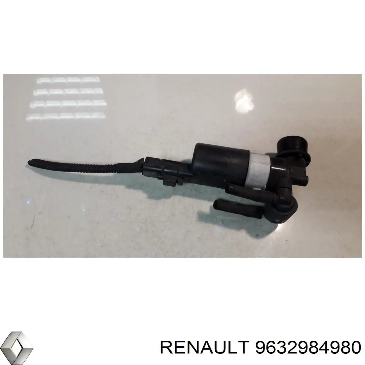 Bomba de motor de fluido para lavador de vidro dianteiro/traseiro 9632984980 Renault (RVI)