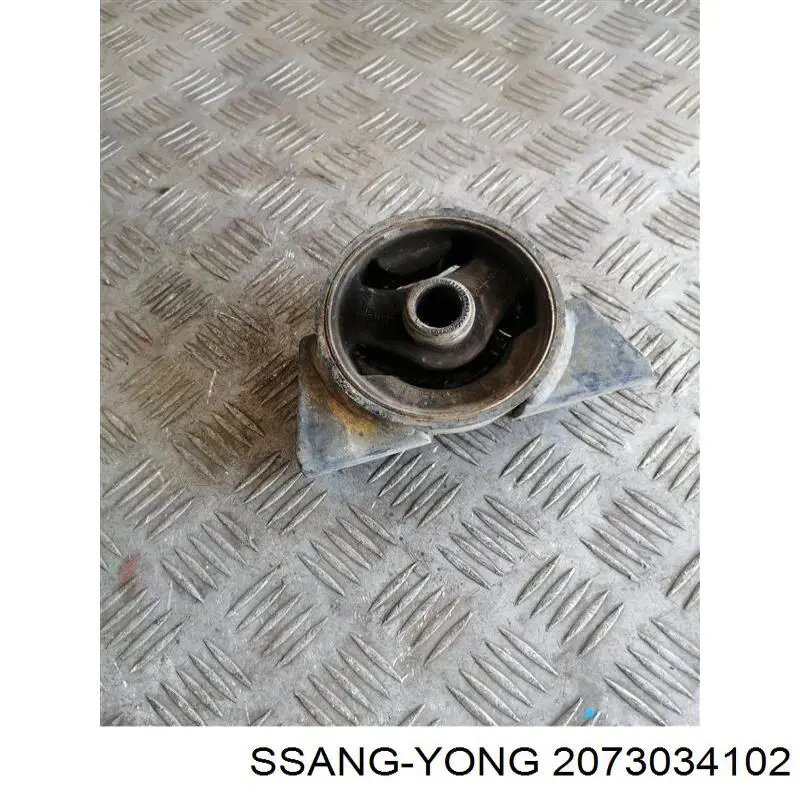 Coxim (suporte) dianteiro de motor Ssang Yong 2073034102 preço, a partir de 96,41 USD
