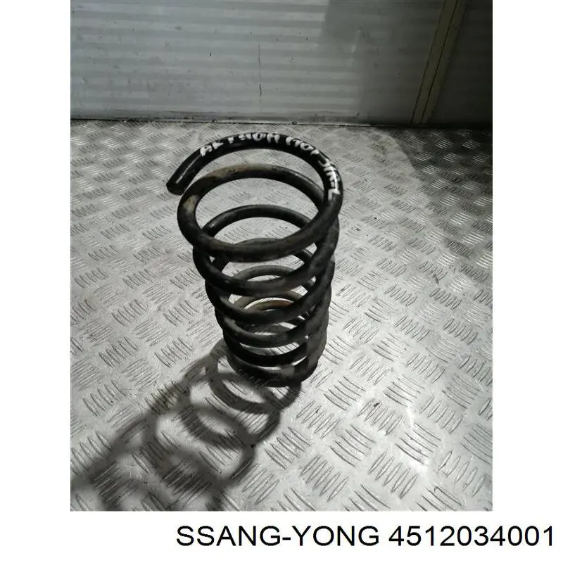 Mola traseira Ssang Yong 4512034000 preço, a partir de  USD