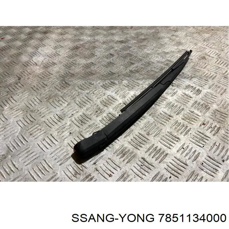Braço de limpa-pára-brisas de vidro traseiro Ssang Yong 7851134000 preço, a partir de 45,97 USD