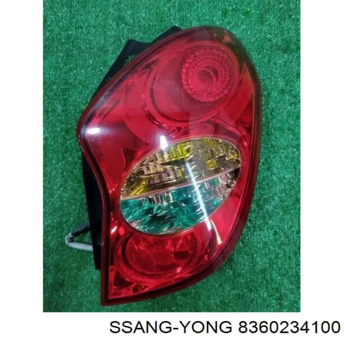 Lanterna traseira direita Ssang Yong 8360234100 preço, a partir de 187,28 USD