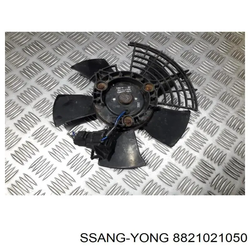 Ventilador elétrico de esfriamento montado (motor + roda de aletas) Ssang Yong 8821021050 preço, a partir de 62,99 USD