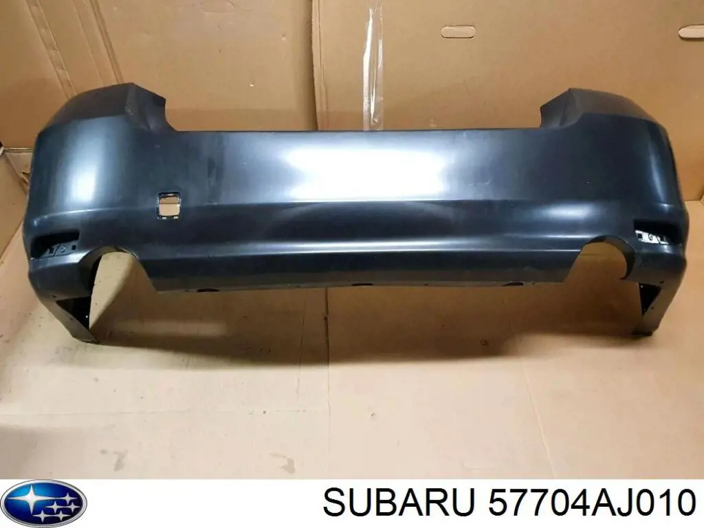 57704AJ010 Subaru Pára-choque traseiro