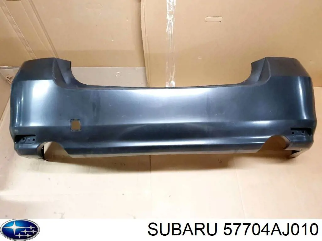 Compre 57704AJ010 Subaru Pára-choque traseiro