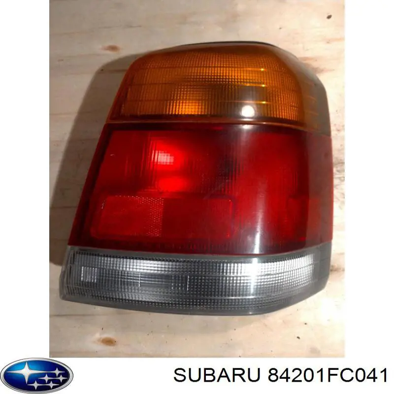 Lanterna traseira direita Subaru Forester I S10, SF