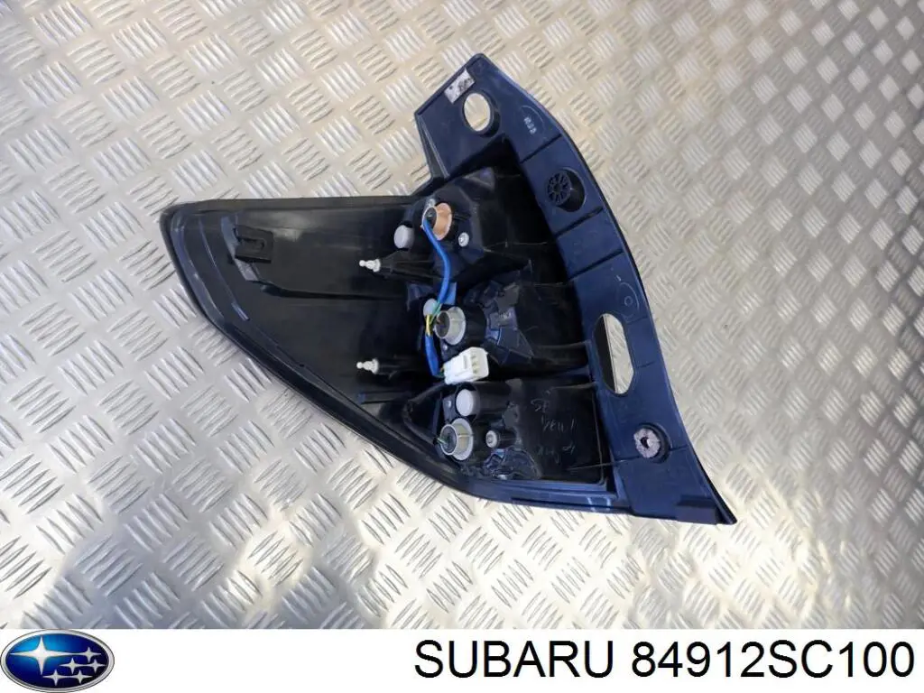 Compre 84912SC100 Subaru Lanterna traseira direita