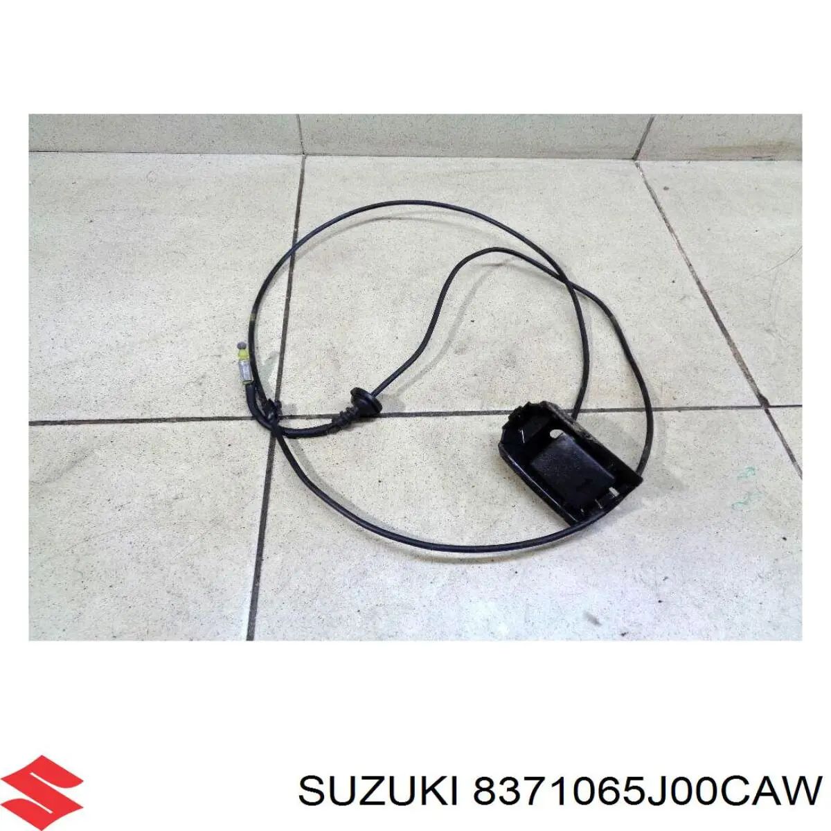 Revestimento (cobrimento) interno da porta dianteira direita Suzuki 8371065J00CAW preço, a partir de  
